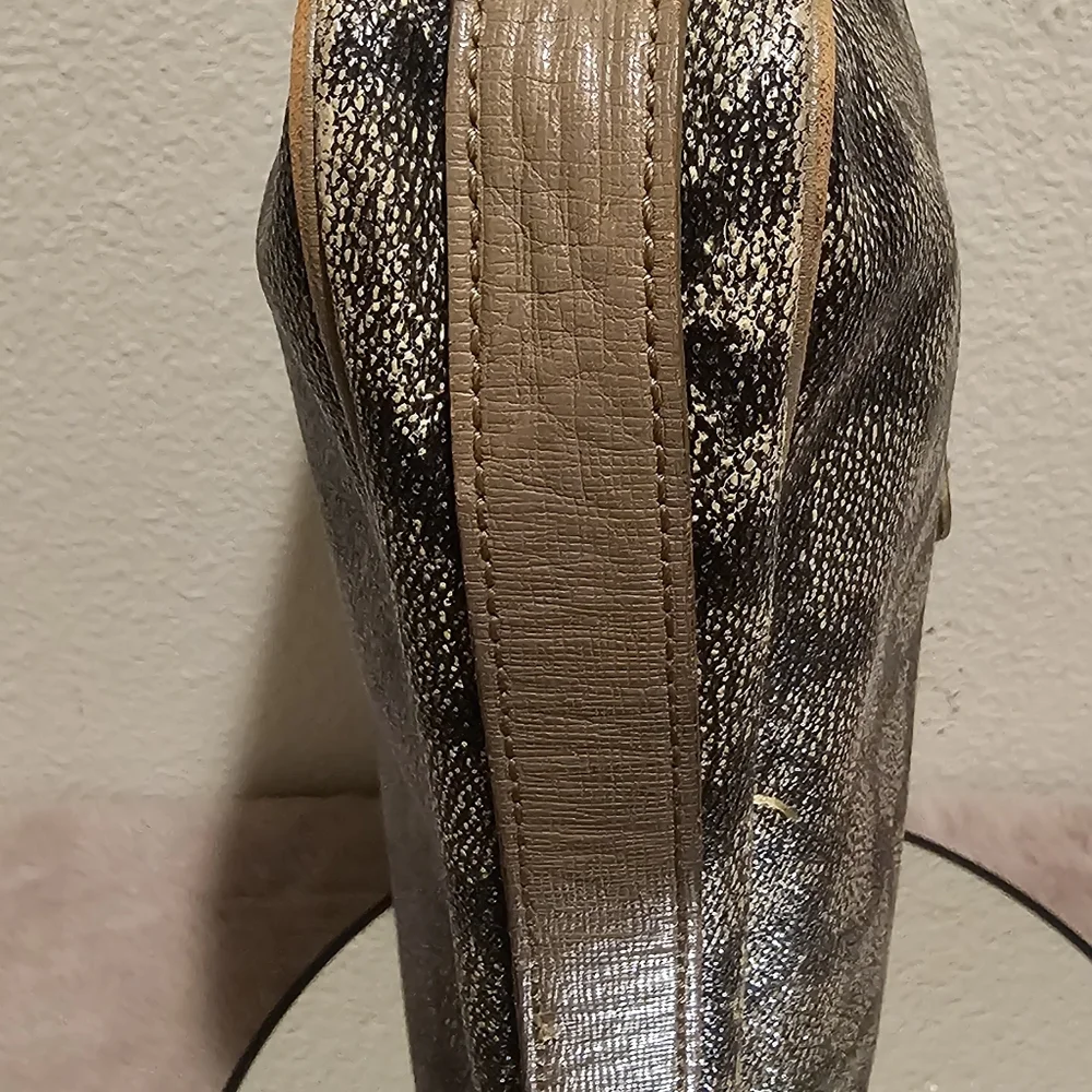 YSL Yves Saint Laruant Toilet Cosmetic pouch EUC - Picture 4 of 10